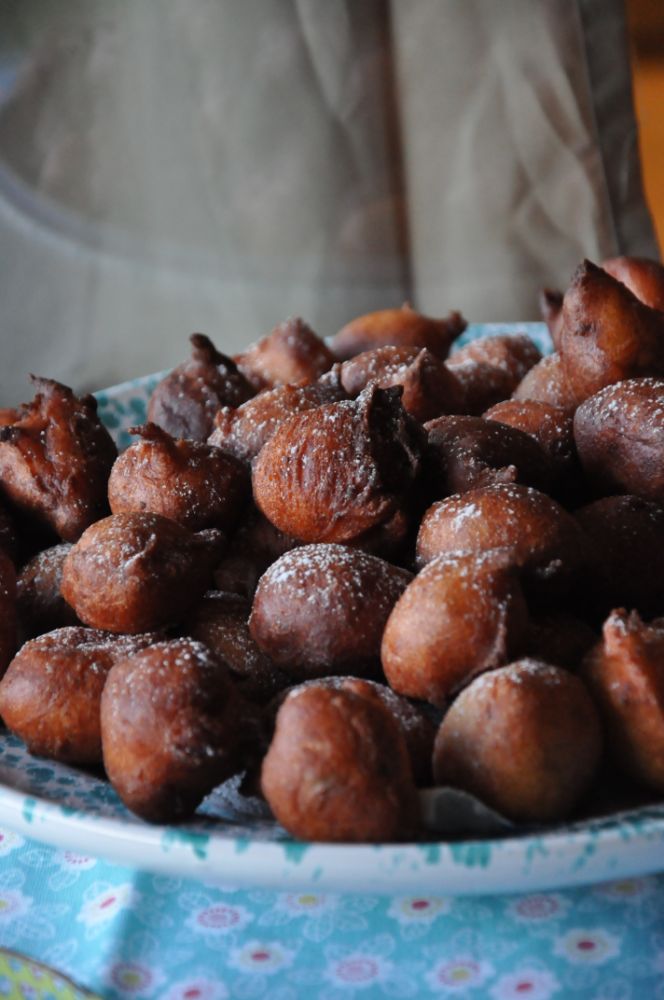 Frittelle con ricotta e uvetta