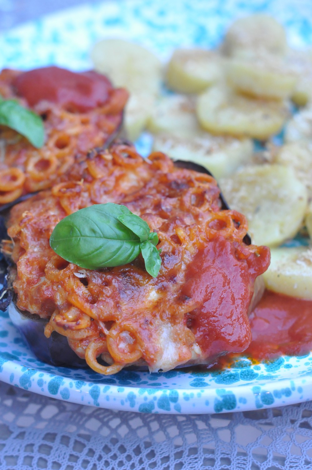 Barchette di melanzane e anelletti